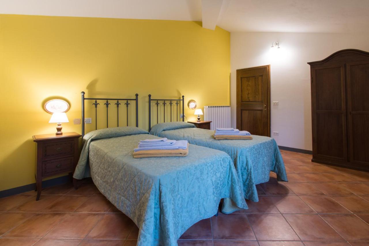 Monte Benichi Casa Vacanze Villa Giusterna מראה חיצוני תמונה